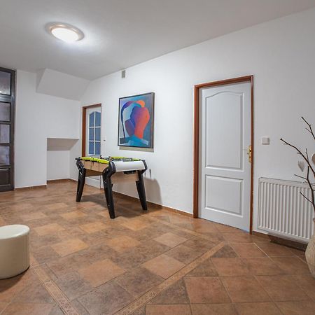 Apartmany Adrspach " U Kozaru " Тепліце-над-Метуї Екстер'єр фото