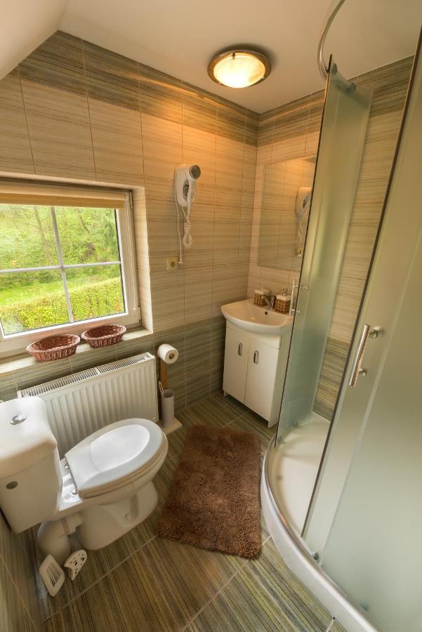 Apartmany Adrspach " U Kozaru " Тепліце-над-Метуї Екстер'єр фото